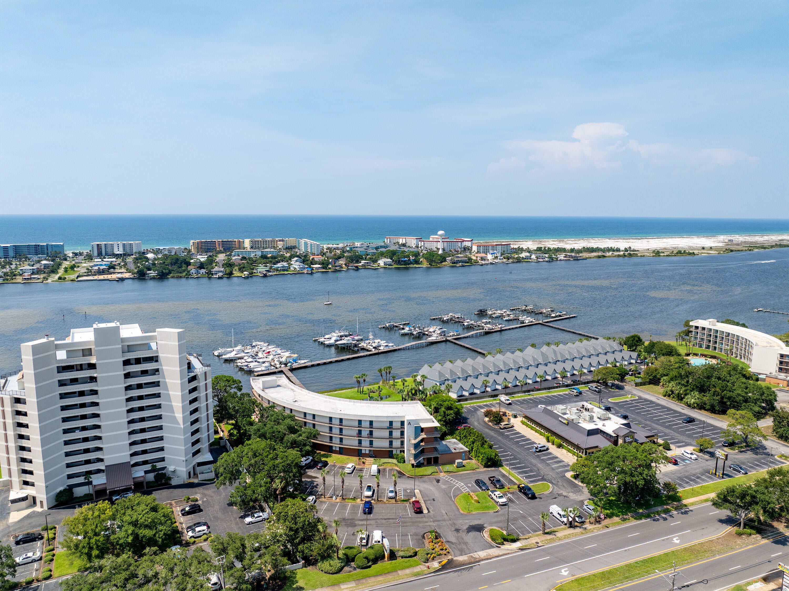 PIRATES BAY PH 1 - Residential