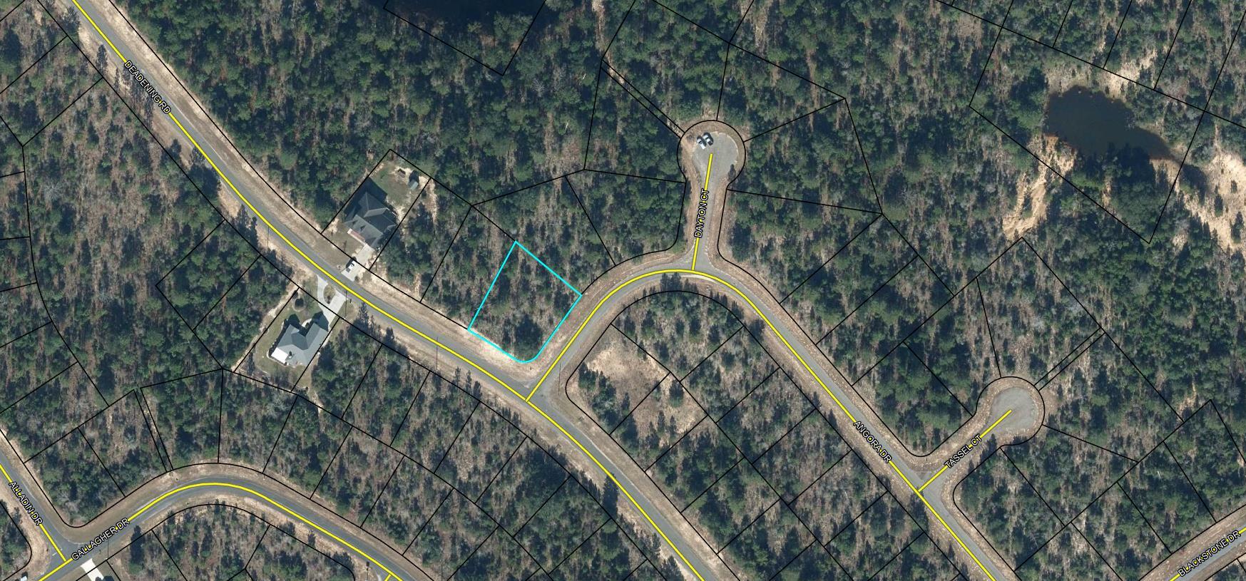 Looking to build a home in a community with a golf course, clubhouse, lakes throughout for recreational activities such as swimming, boating, and fishing, but also a short drive to the beach? This 
.356 acre lot in Sunny Hills is waiting for you! Located in the front by one of the main entrances off of 77, allows easy access to your home and Three streets over, you have access to one of the many white sandy beach lakes located in Sunny Hills For recreational use. This location provides a short drive, approximately 45 minutes to Panama City beaches, Northwest Florida Beaches International Airport, and Pier Park shopping when you want to visit a different slice of heaven. Approx. 20 miles from local shopping, medical, and other local amenities in Chipley