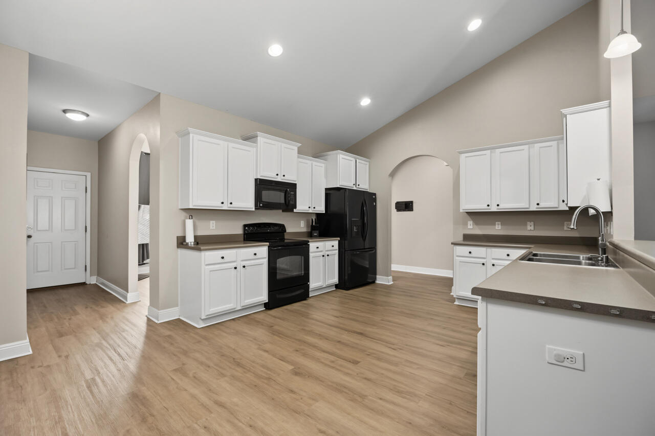 ROLLING RIDGE - Residential