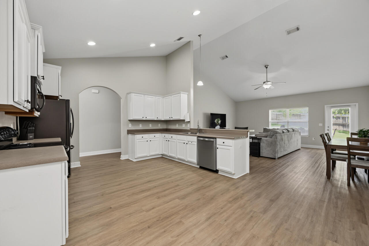ROLLING RIDGE - Residential