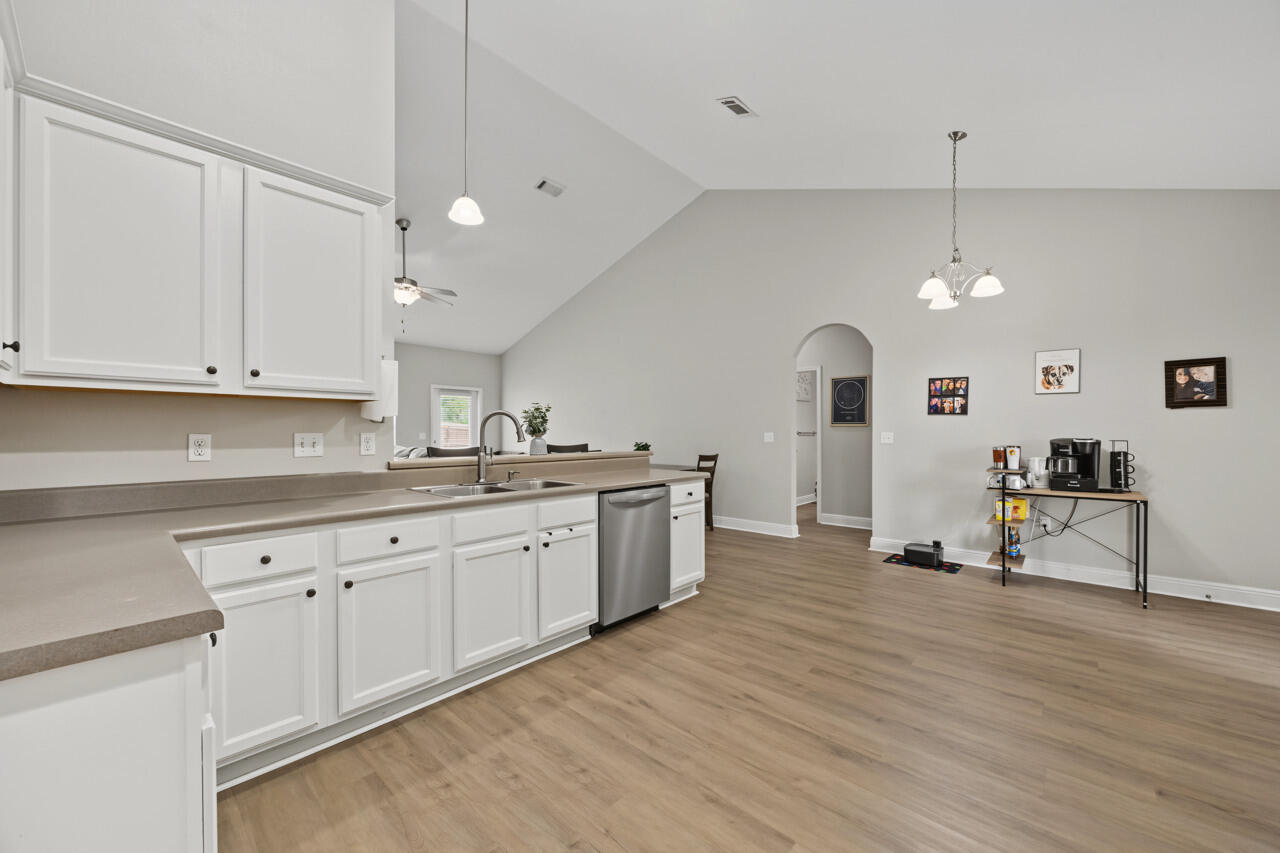 ROLLING RIDGE - Residential