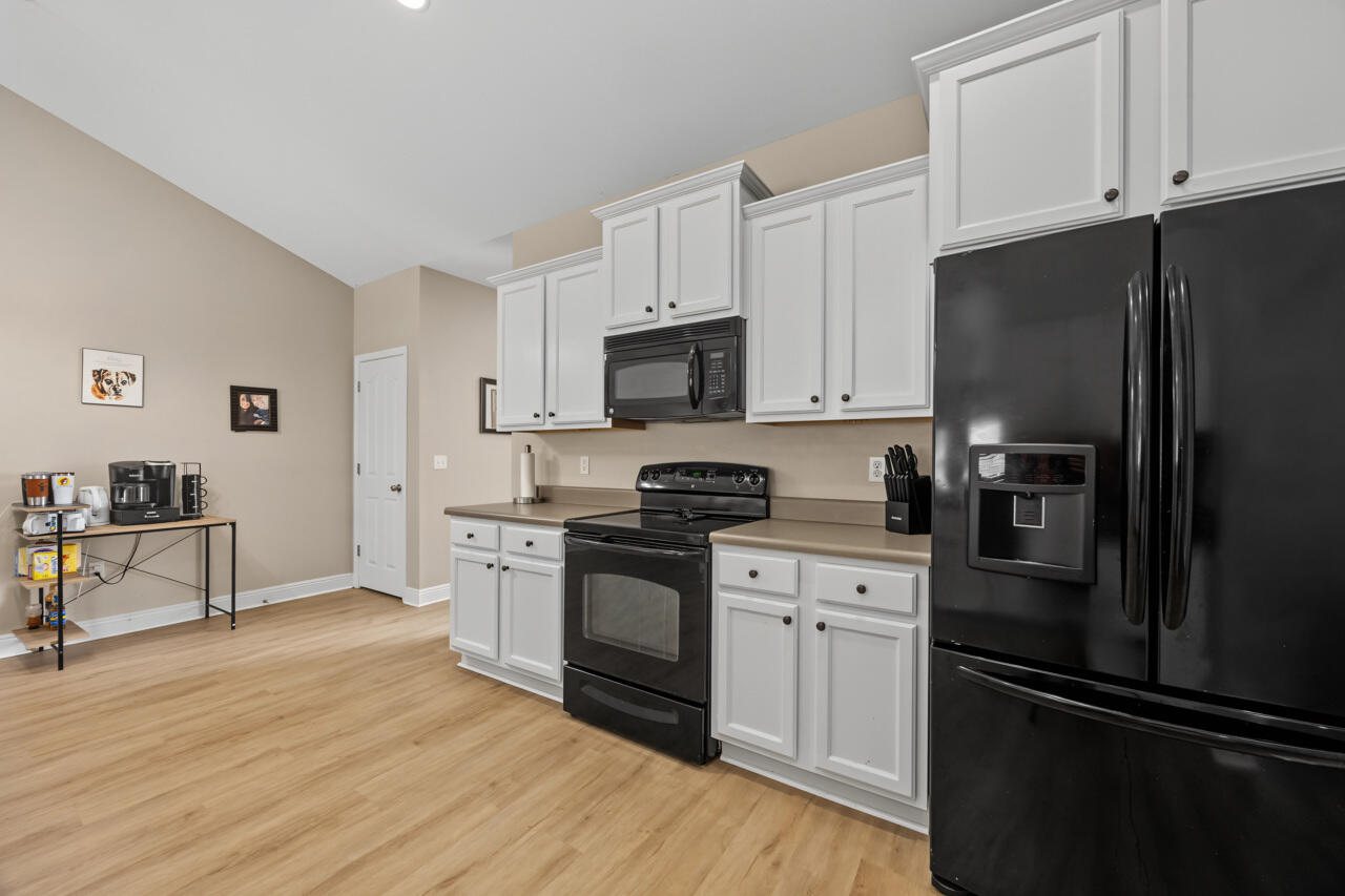 ROLLING RIDGE - Residential