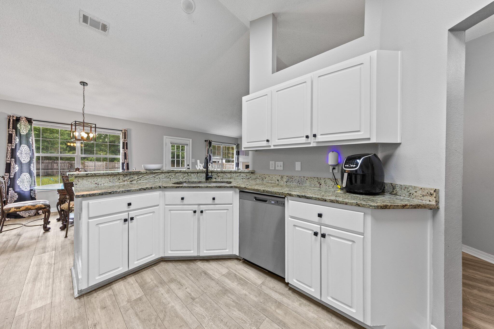 ANTIOCH ESTATES S/D LOT 70 BLK A - Residential
