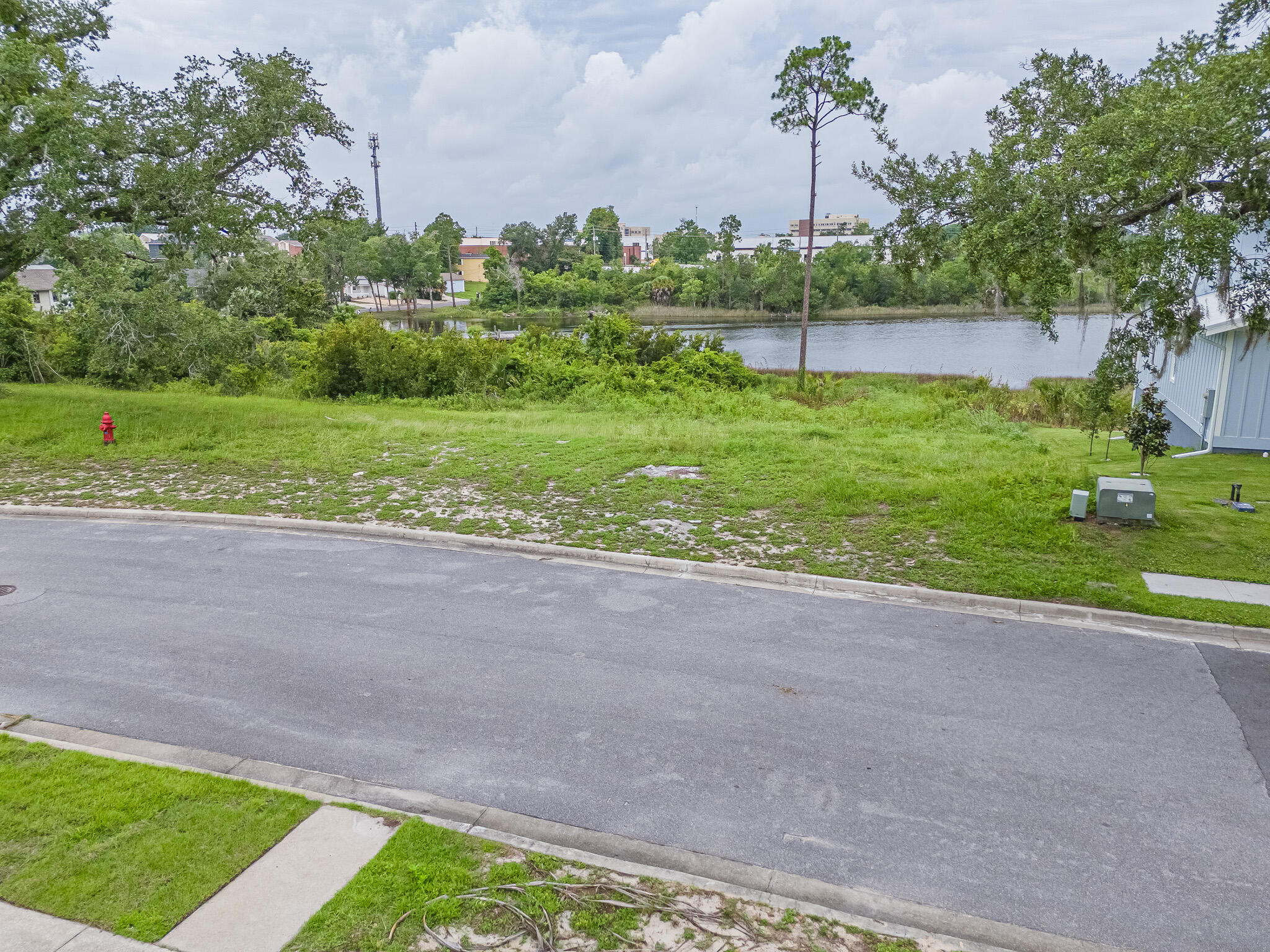 Cove Pointe - Land
