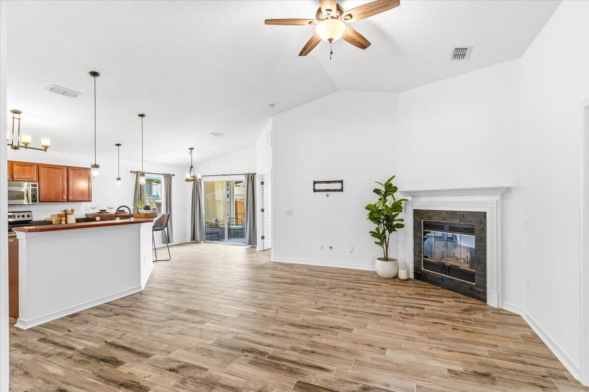 PROMISE CREEK - Residential