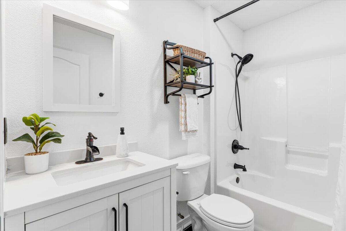 PROMISE CREEK - Residential