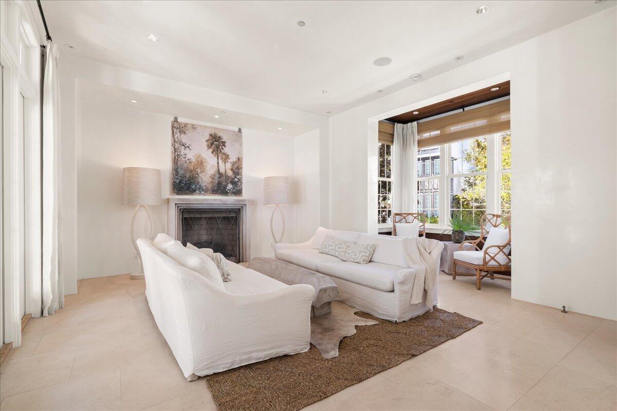ALYS BEACH - Residential