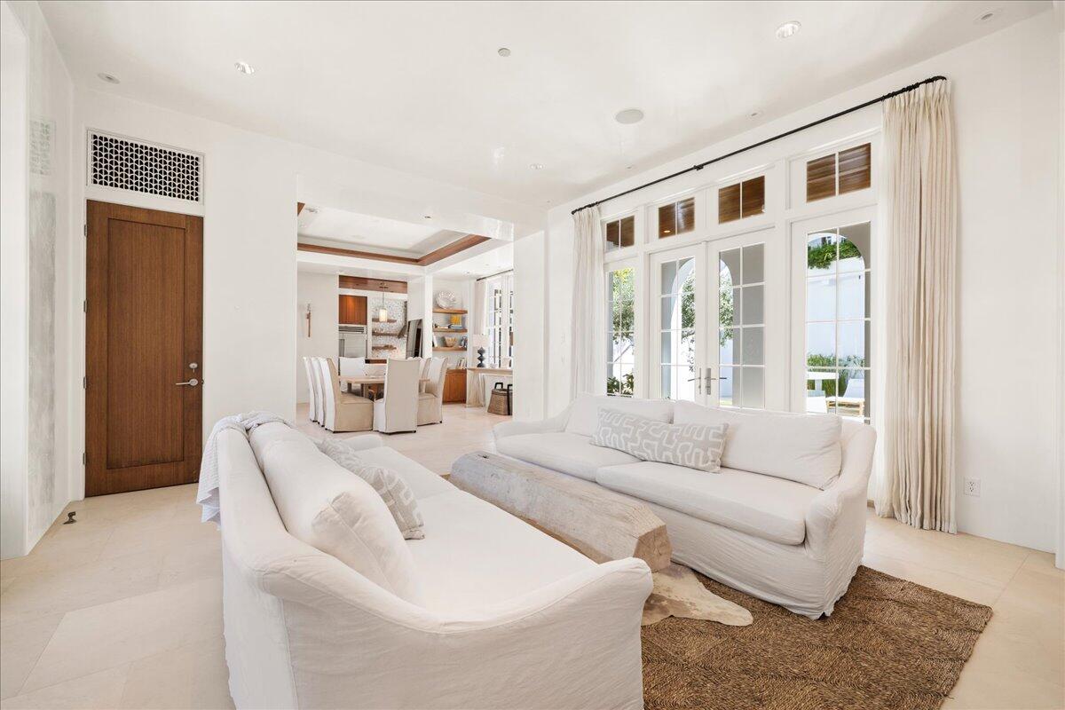 ALYS BEACH - Residential