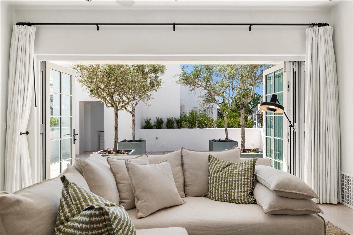 ALYS BEACH - Residential