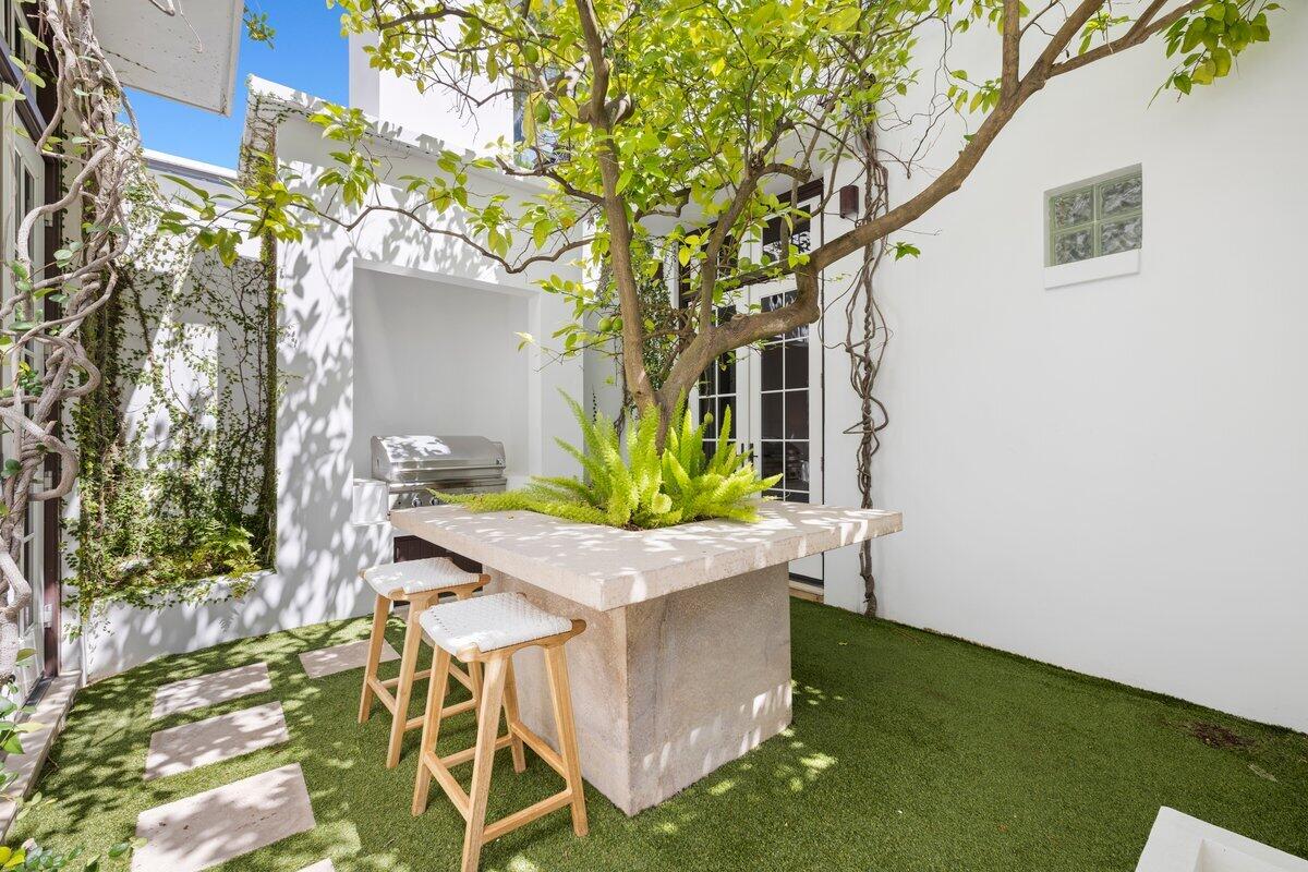 ALYS BEACH - Residential
