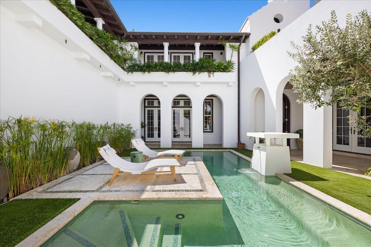 ALYS BEACH - Residential
