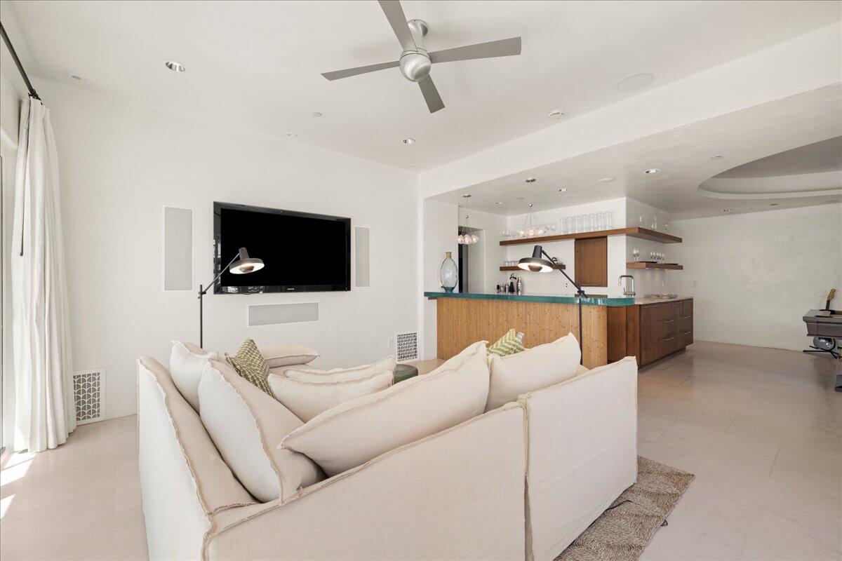 ALYS BEACH - Residential