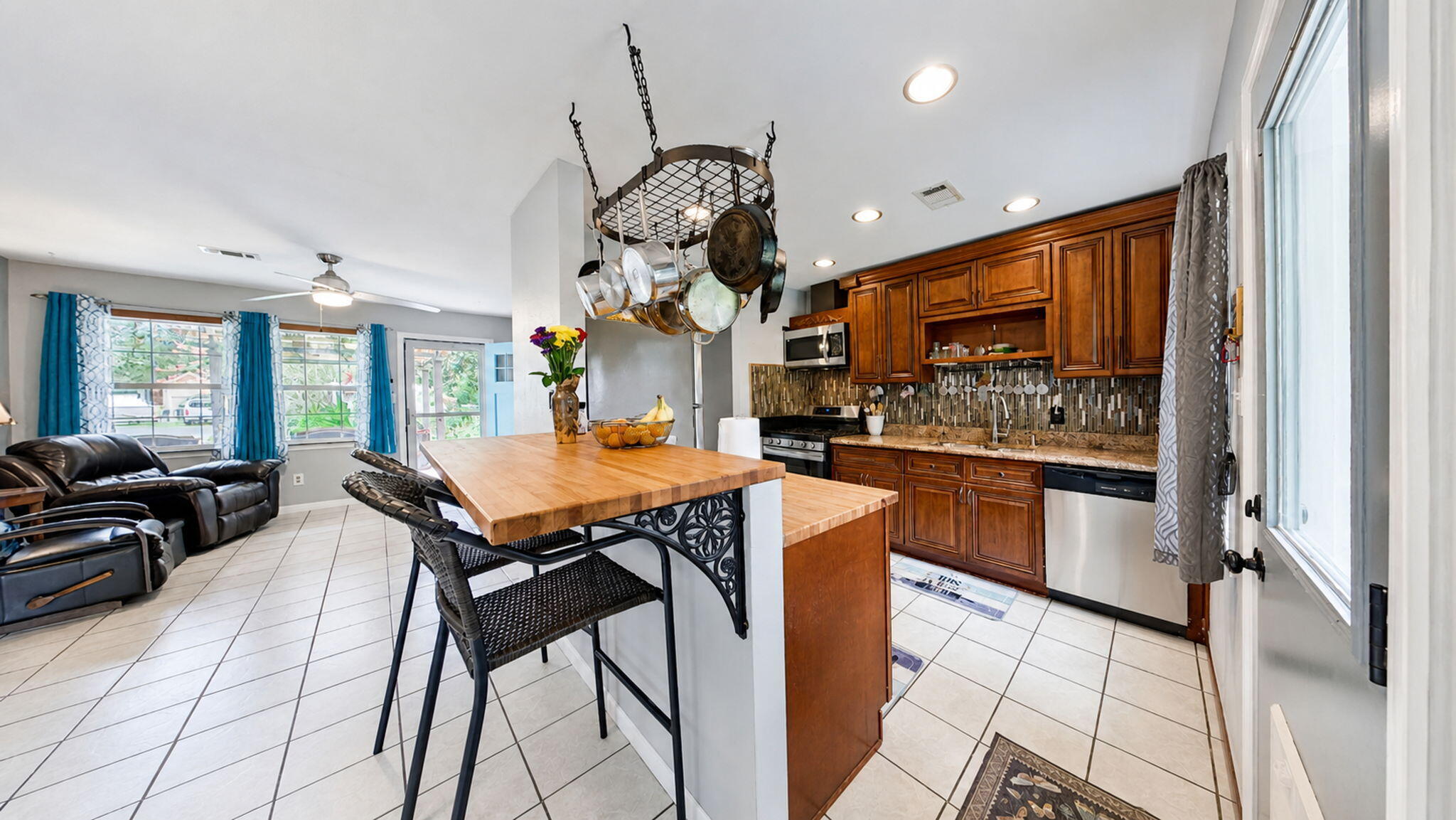 AVONDALE - Residential