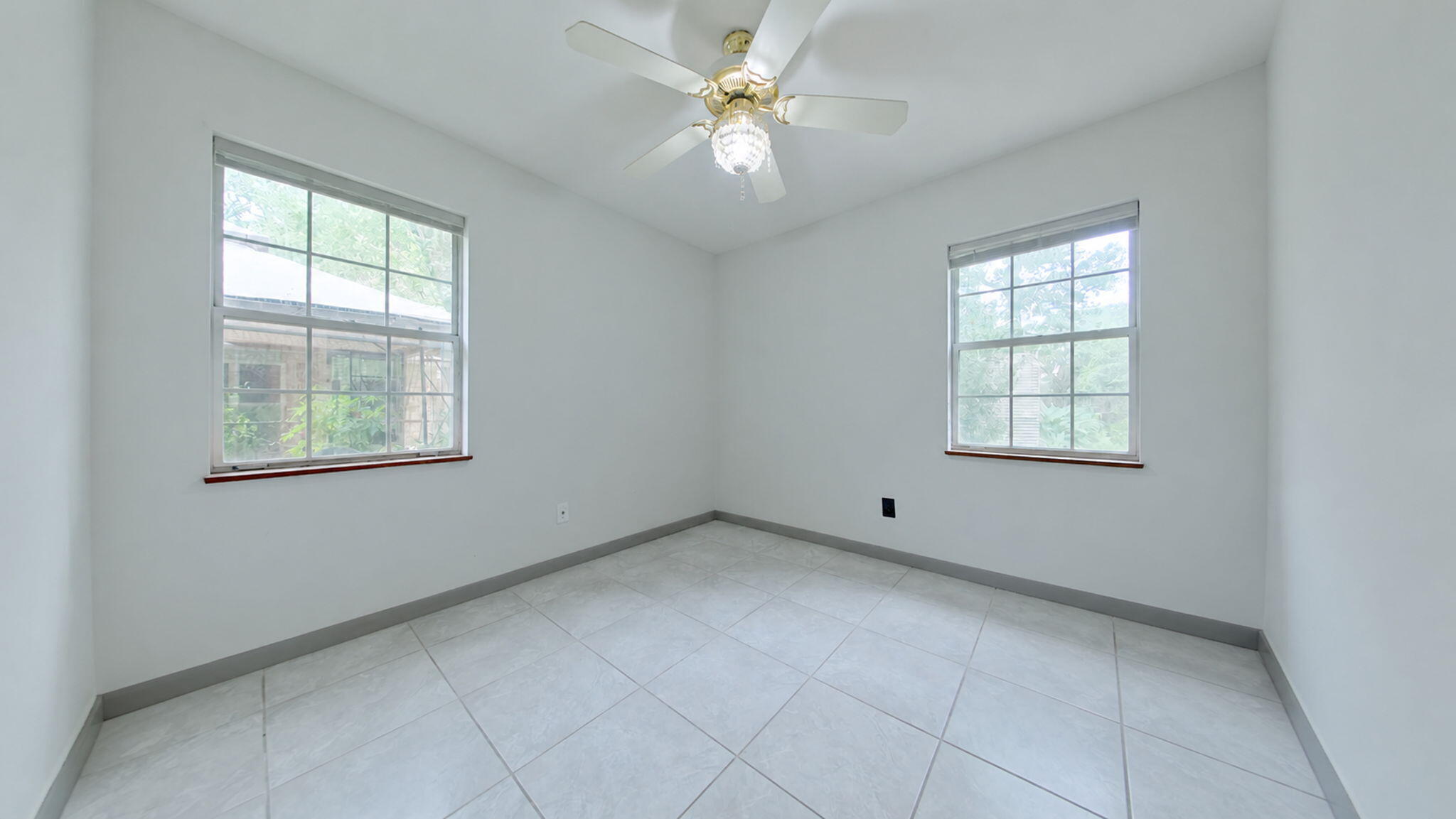AVONDALE - Residential