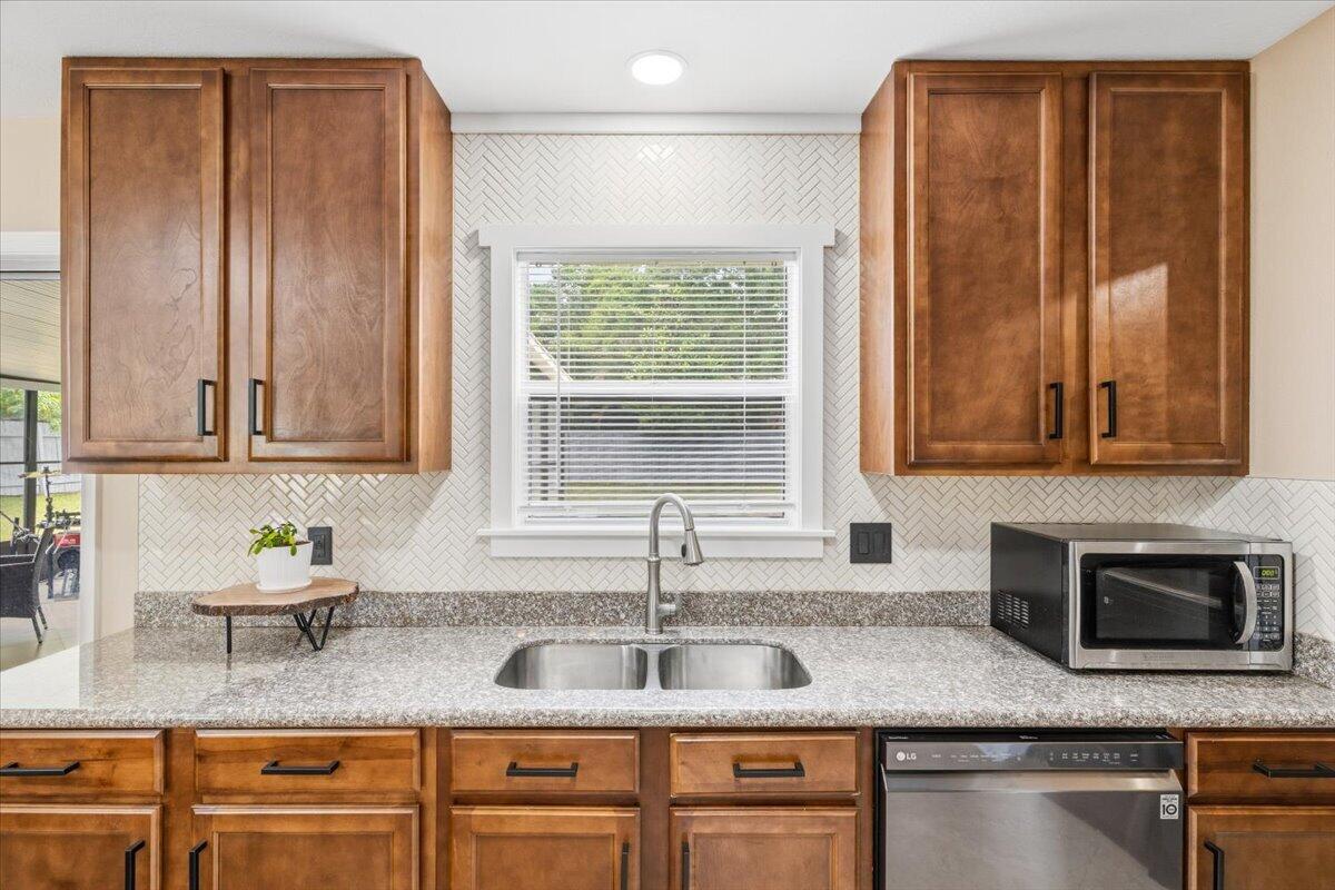 WYNNEHAVEN BEACH
ESTATES 1ST ADDN - Residential