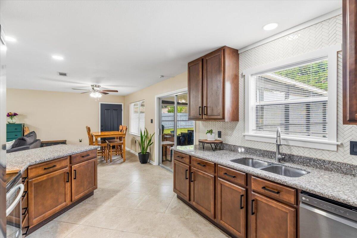WYNNEHAVEN BEACH
ESTATES 1ST ADDN - Residential