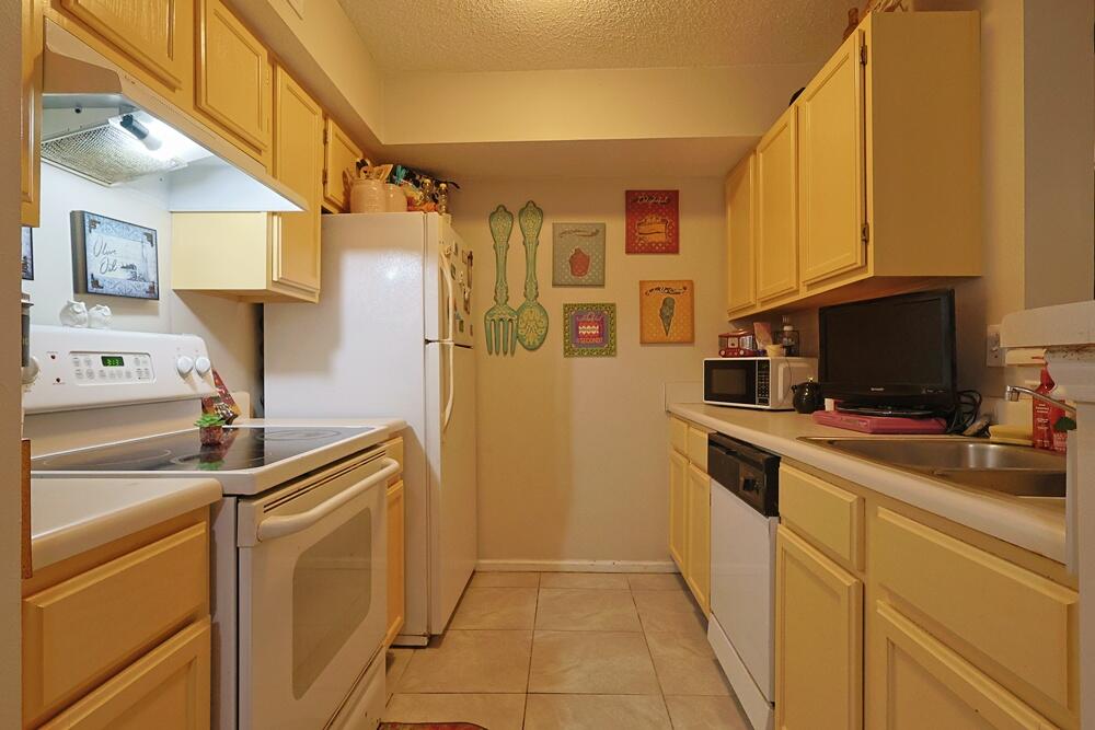 INDIAN LAKE - Residential