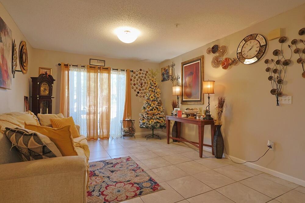 INDIAN LAKE - Residential