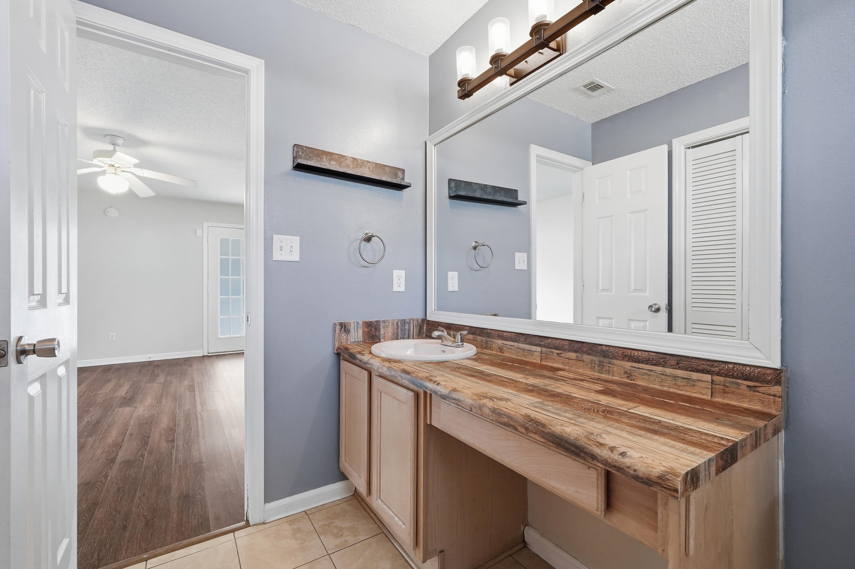CEDAR HEIGHTS S/D - Residential Lease