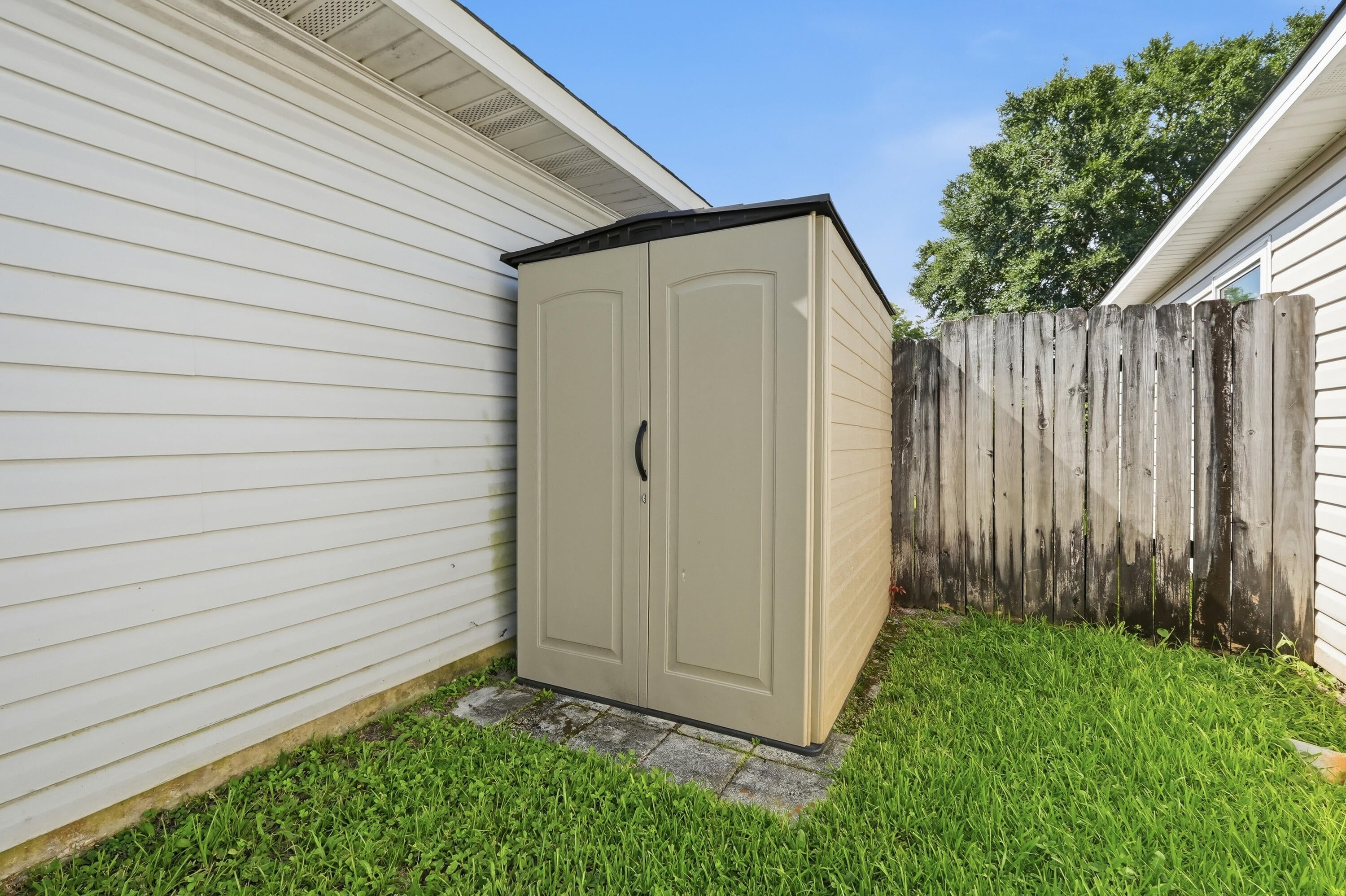 CEDAR HEIGHTS S/D - Residential Lease