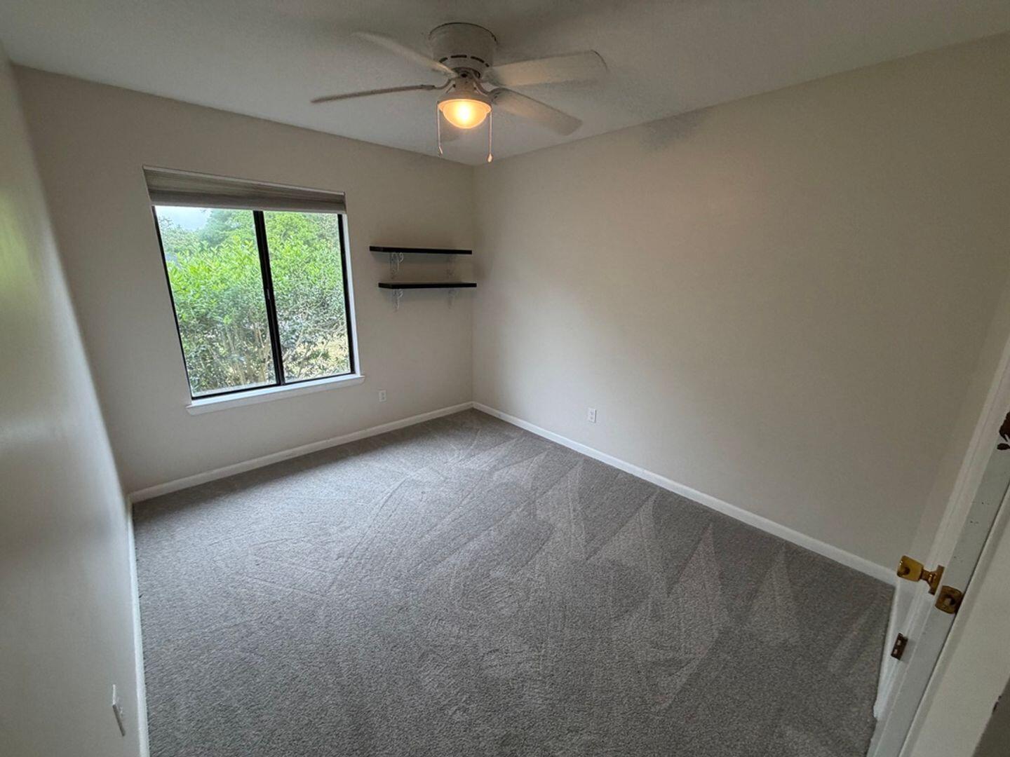 CREEKSIDE - Residential Lease