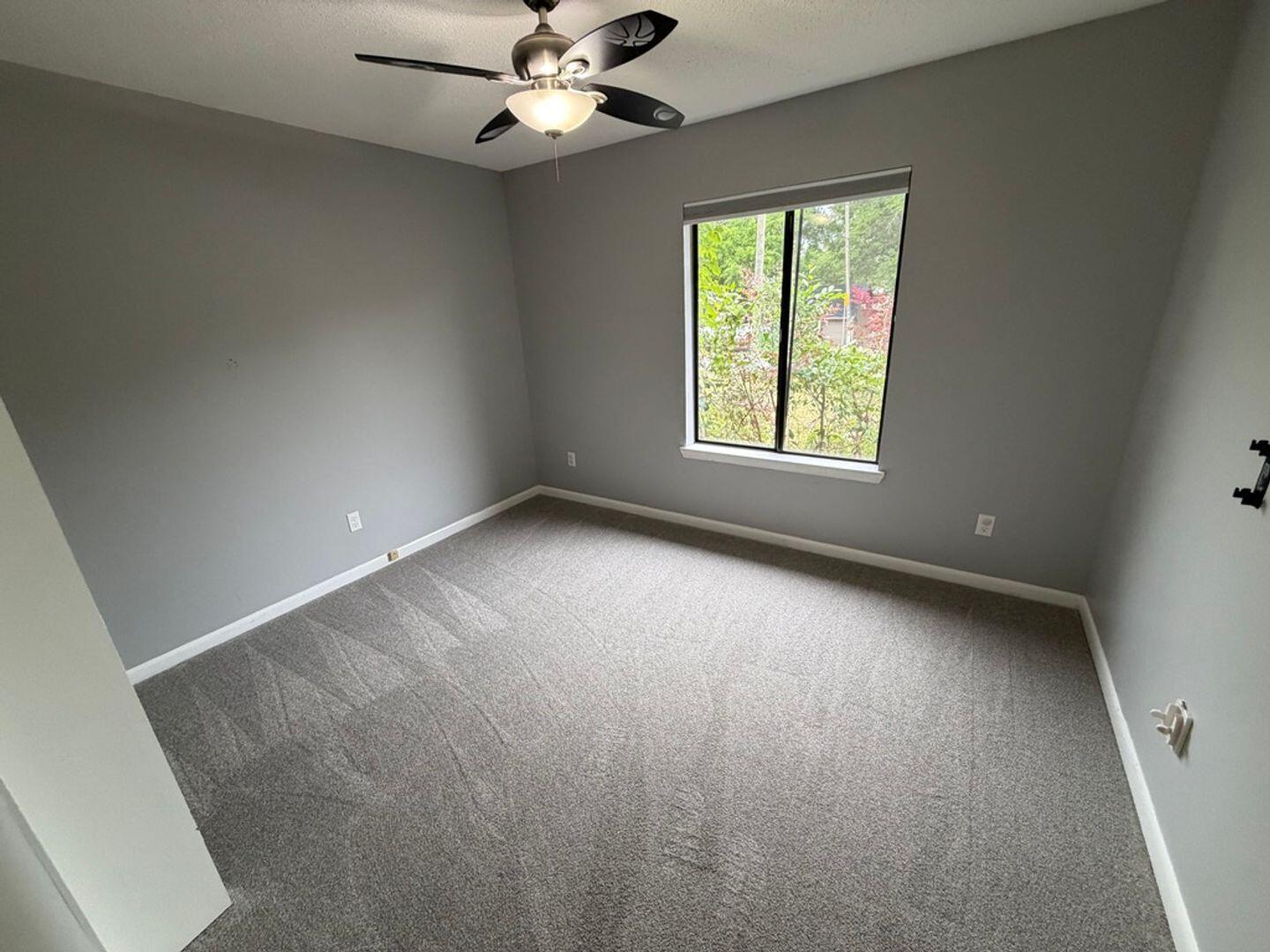 CREEKSIDE - Residential Lease