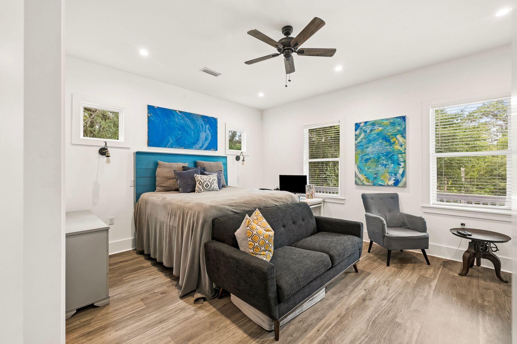 MAGNOLIA BEACH - Residential