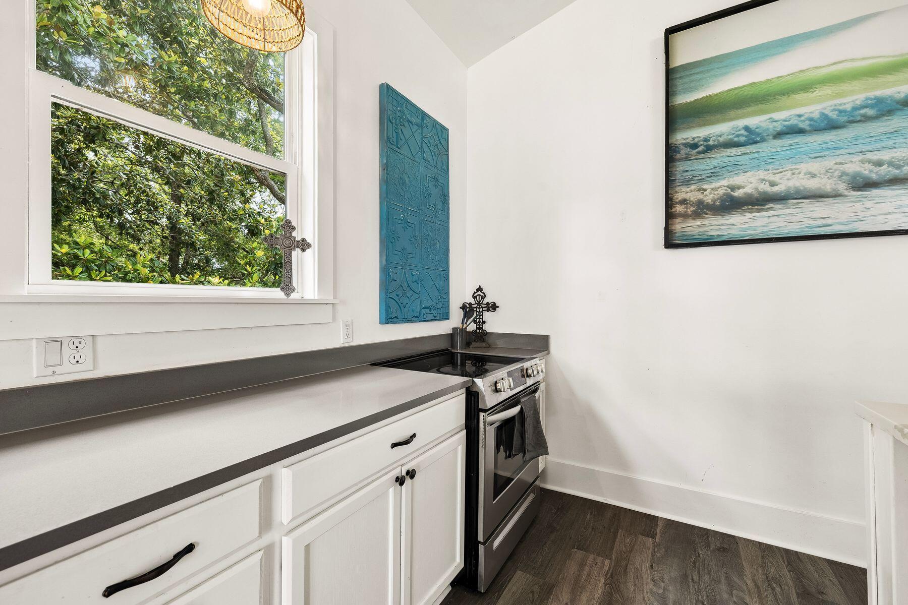 MAGNOLIA BEACH - Residential