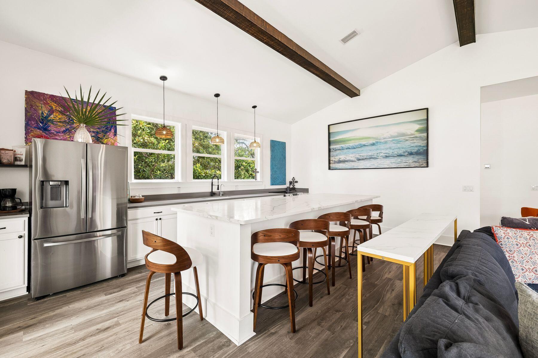 MAGNOLIA BEACH - Residential