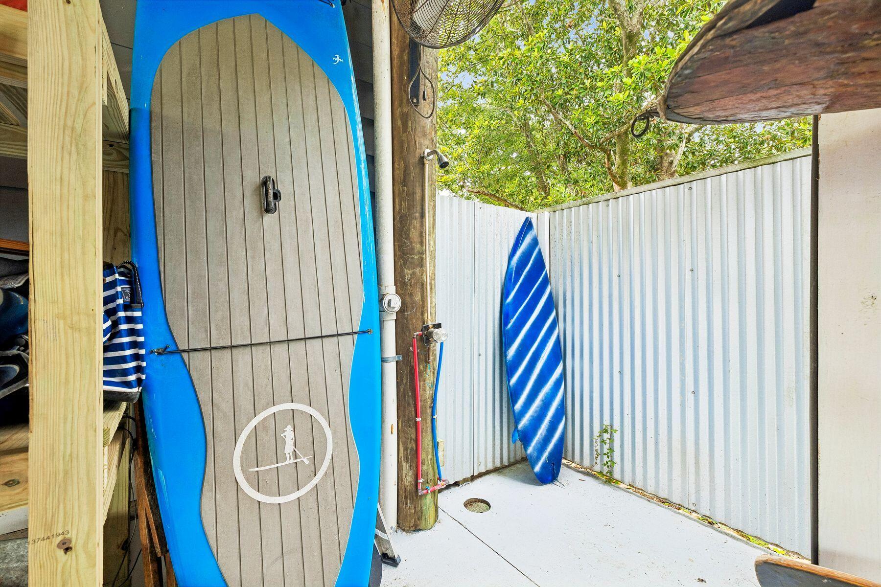 MAGNOLIA BEACH - Residential
