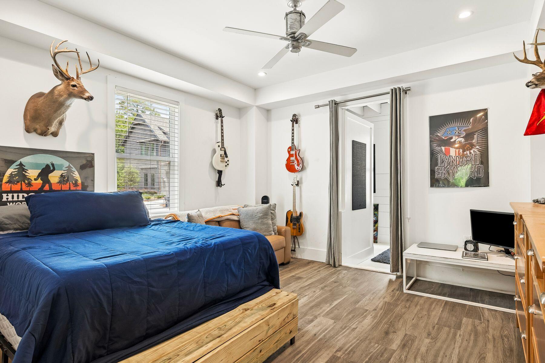 MAGNOLIA BEACH - Residential