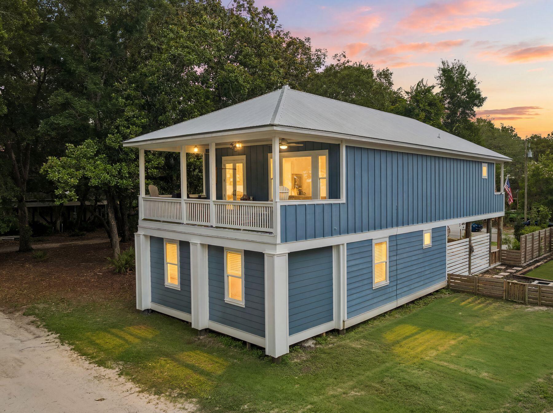 MAGNOLIA BEACH - Residential
