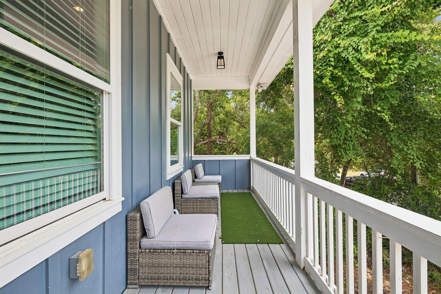MAGNOLIA BEACH - Residential