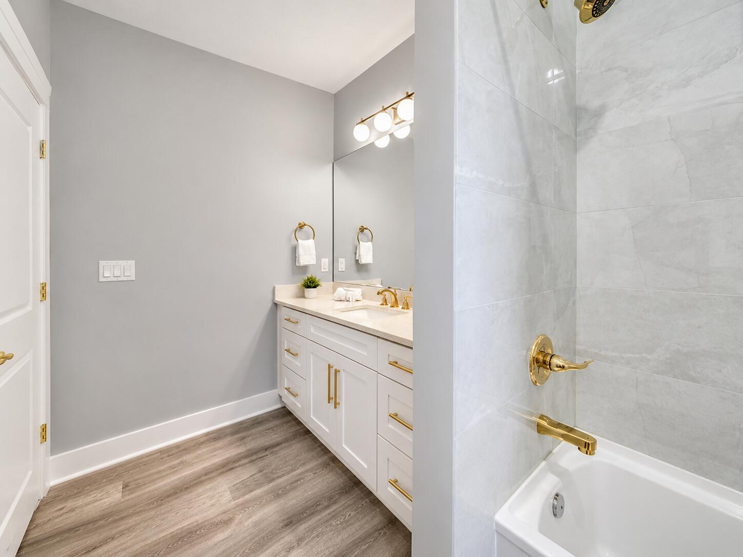 SEACREST - Residential