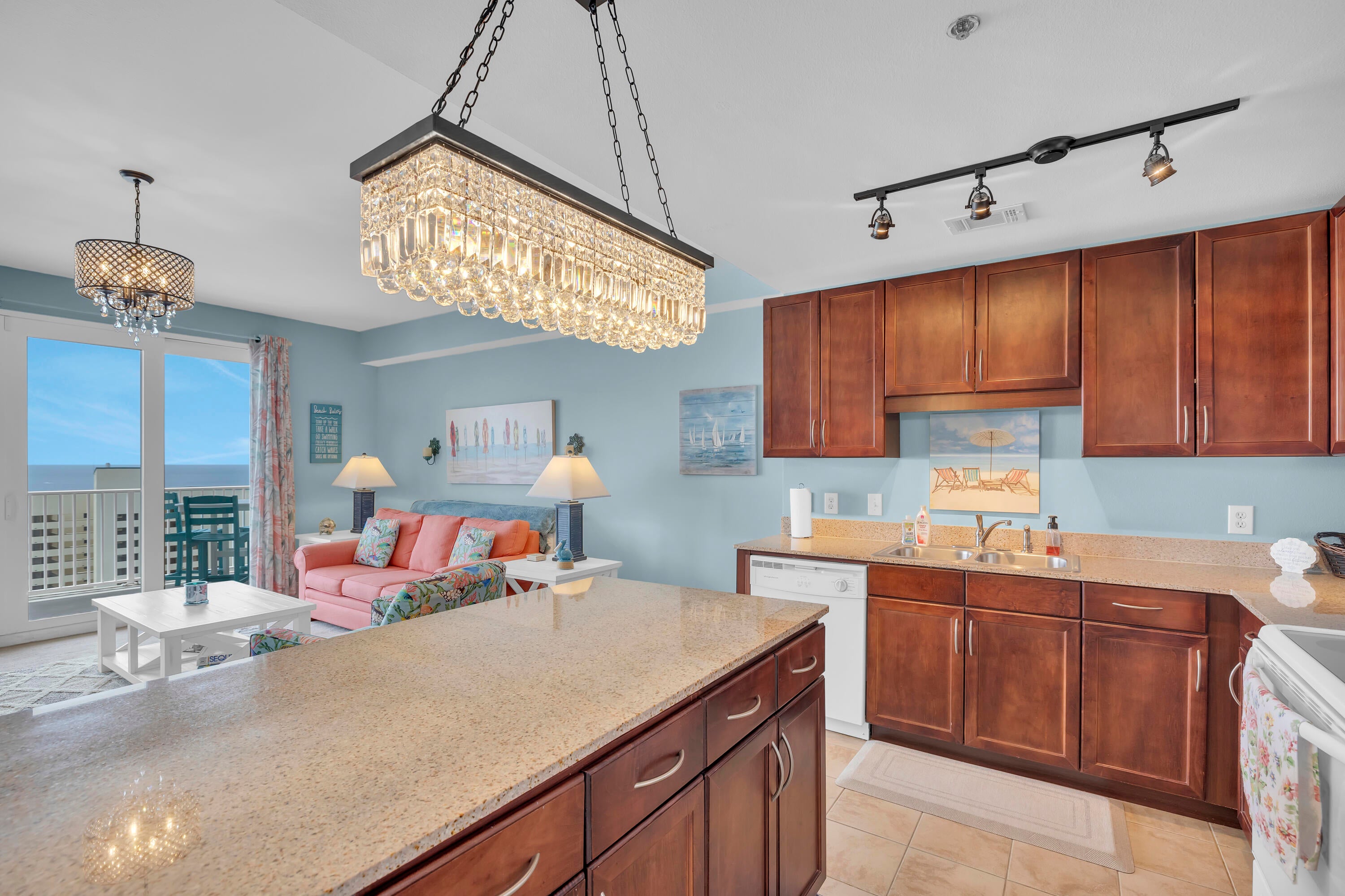 LAKETOWN WHARF - Residential