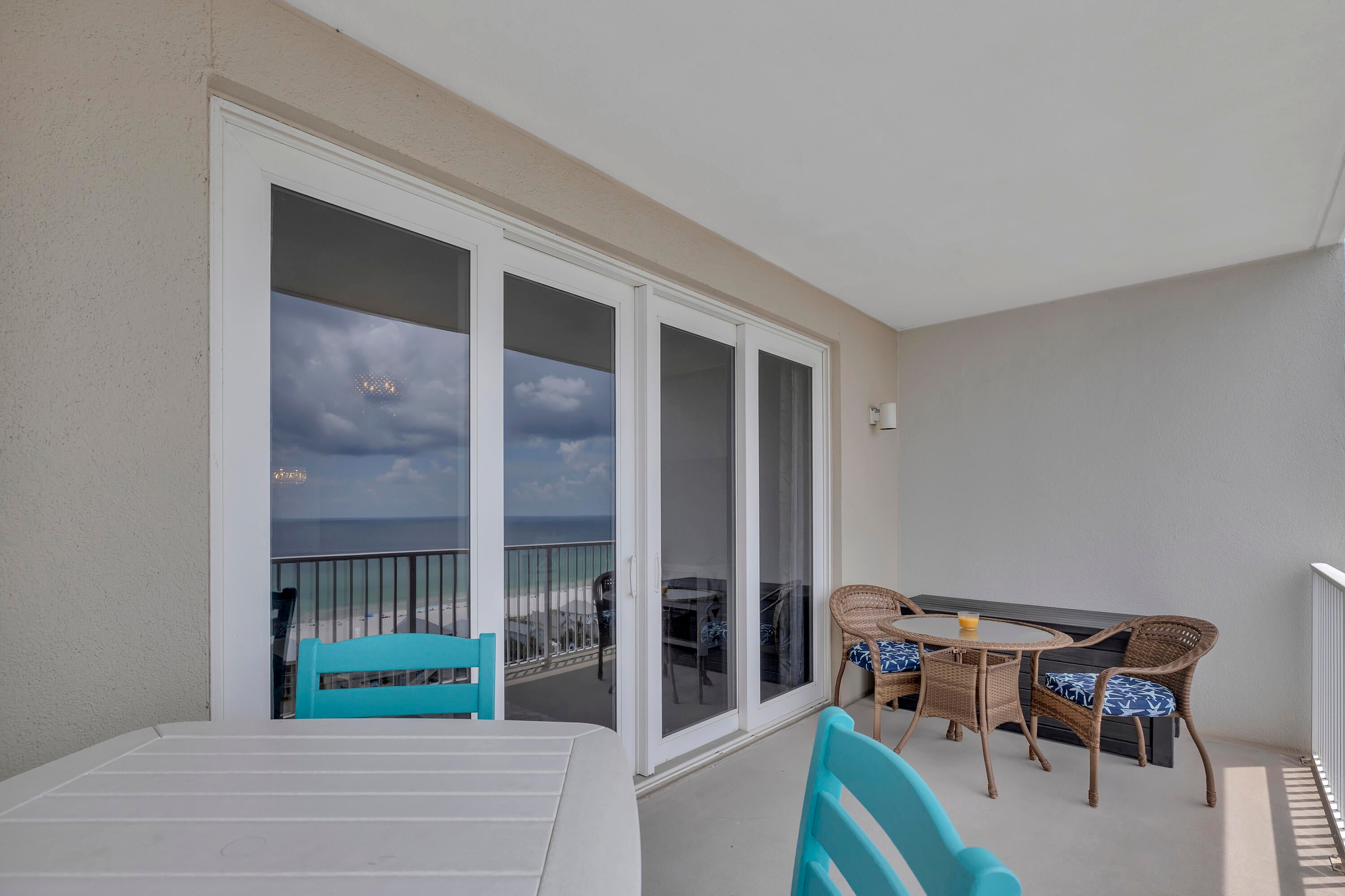 LAKETOWN WHARF - Residential