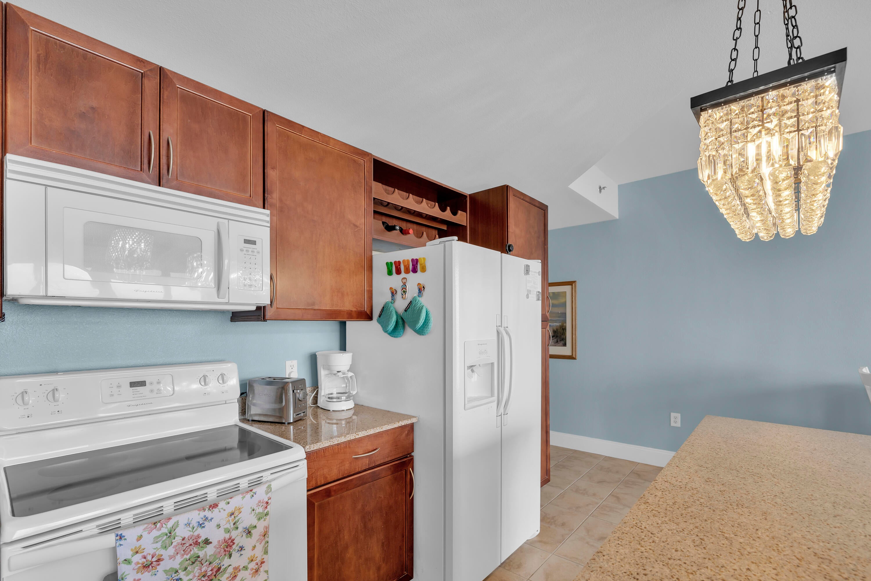LAKETOWN WHARF - Residential