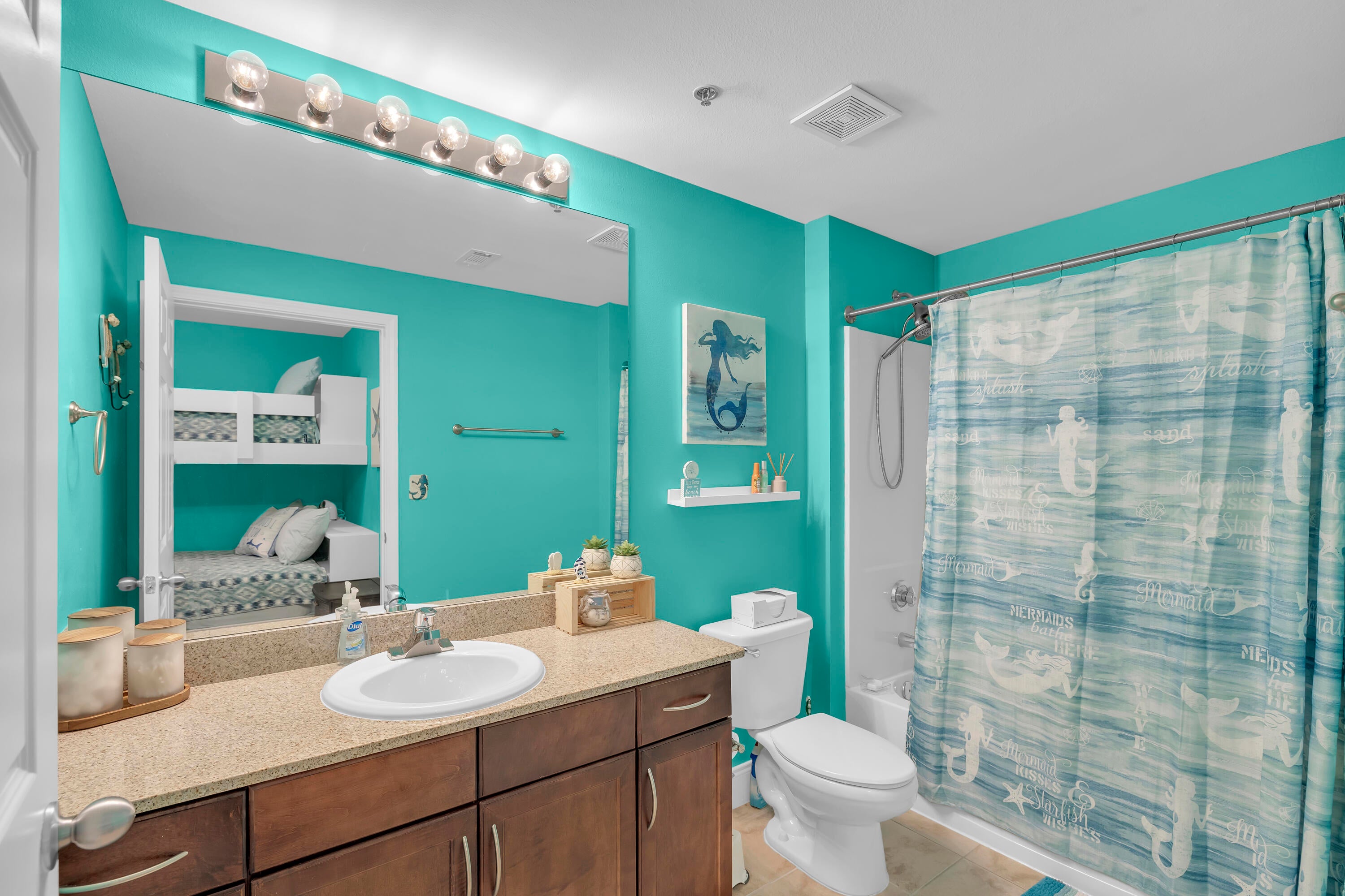 LAKETOWN WHARF - Residential