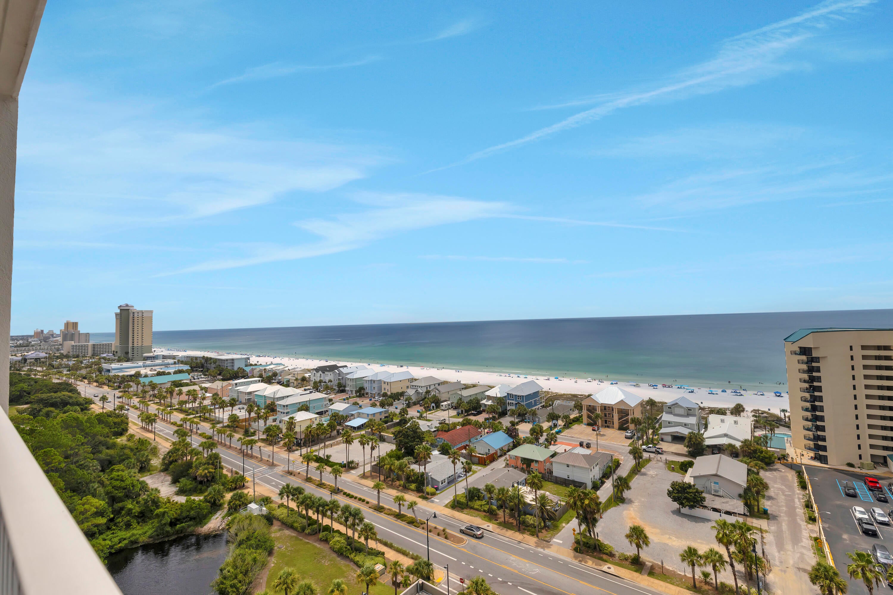 LAKETOWN WHARF - Residential