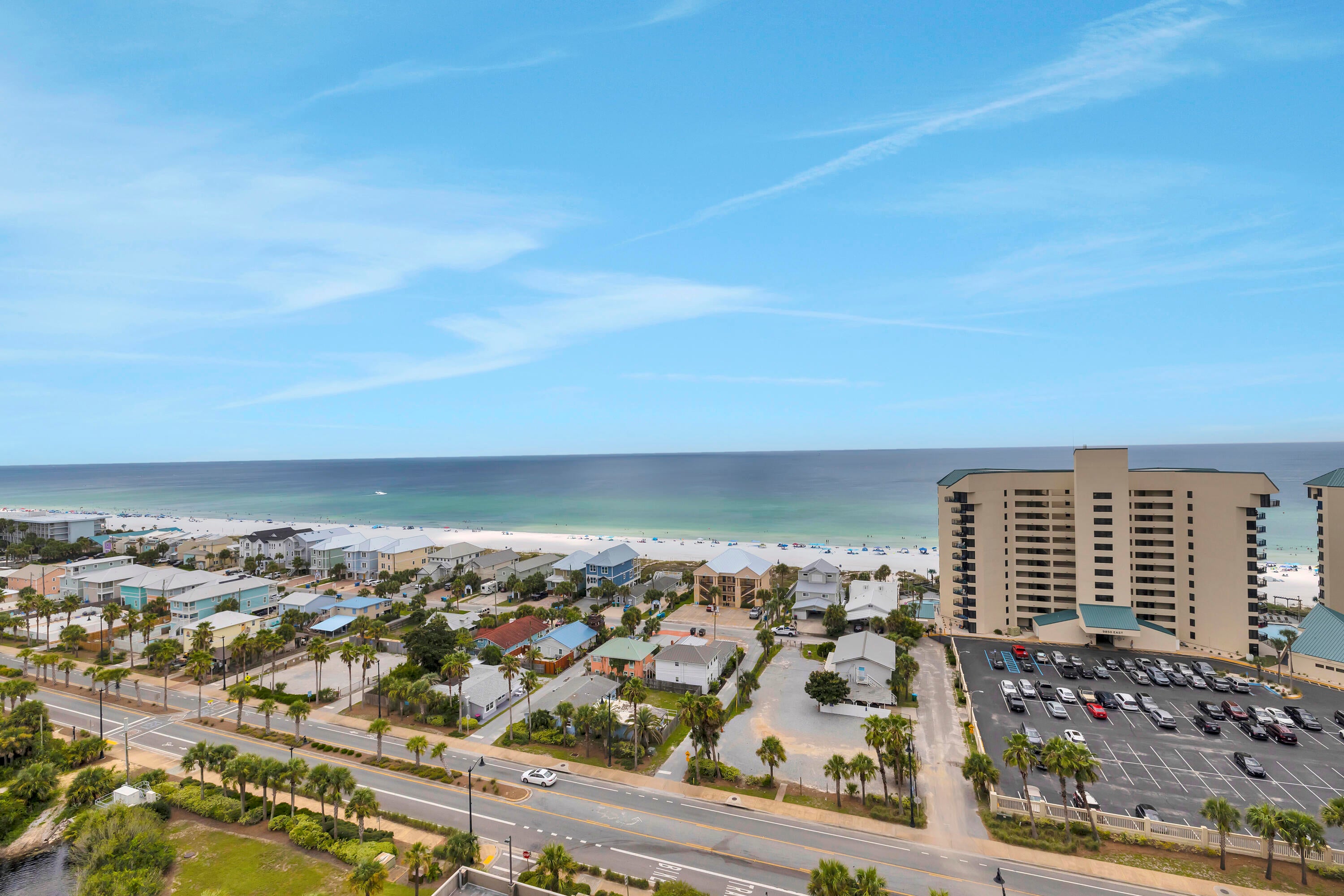 LAKETOWN WHARF - Residential