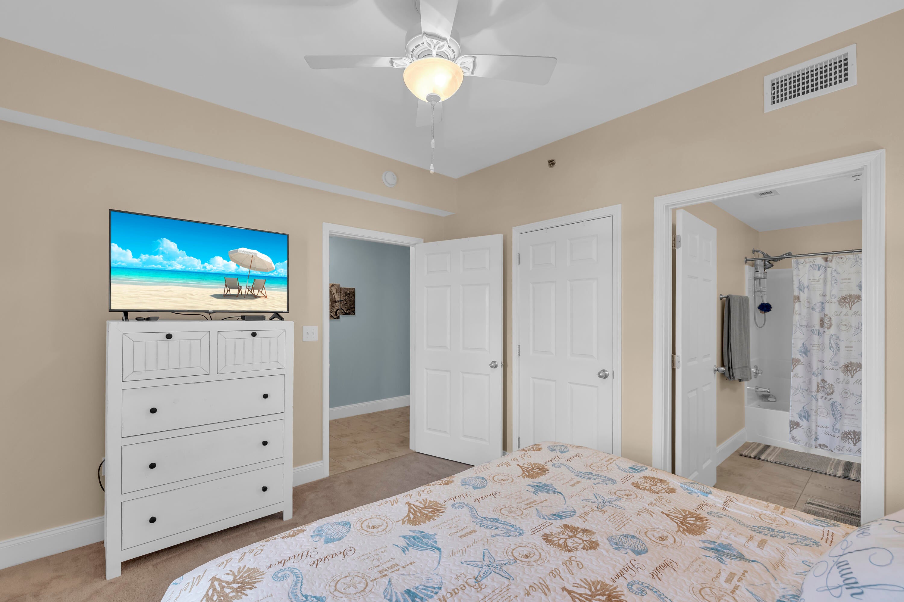 LAKETOWN WHARF - Residential