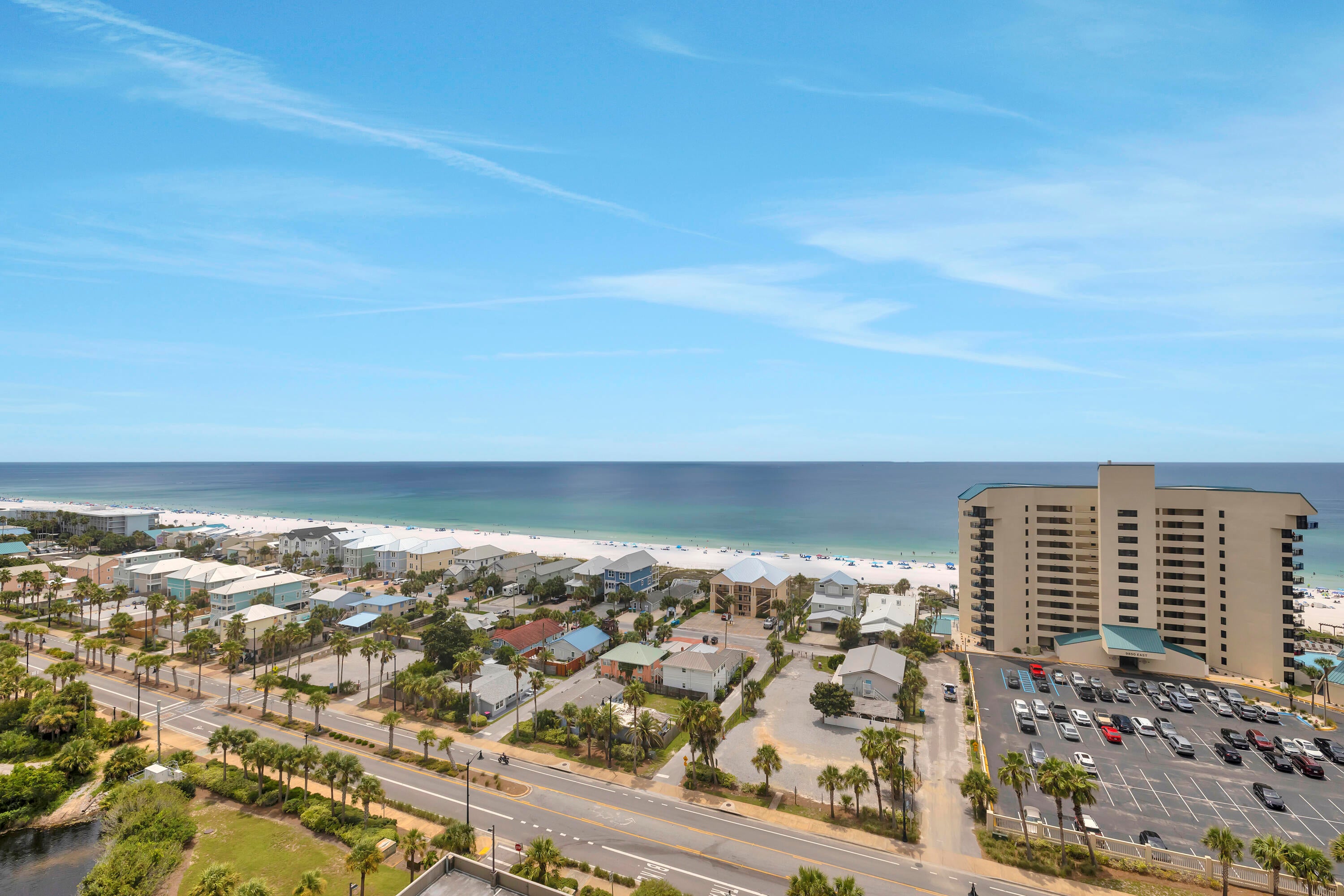 LAKETOWN WHARF - Residential