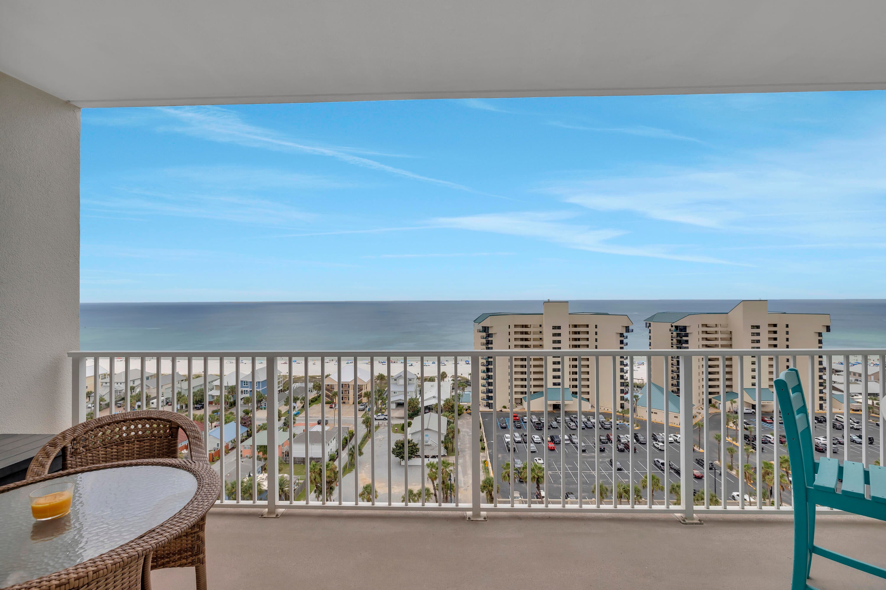 LAKETOWN WHARF - Residential