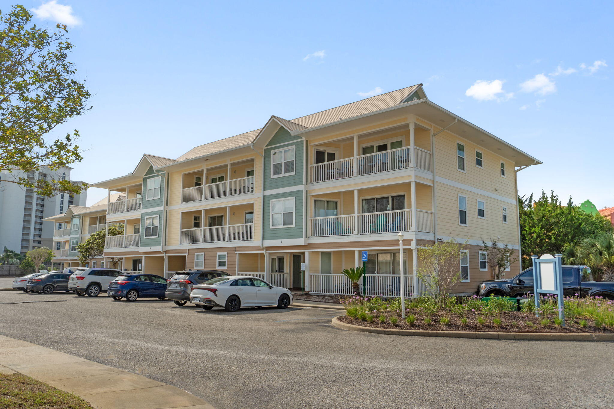ST MARTIN BEACHWALK VILLAS - Residential
