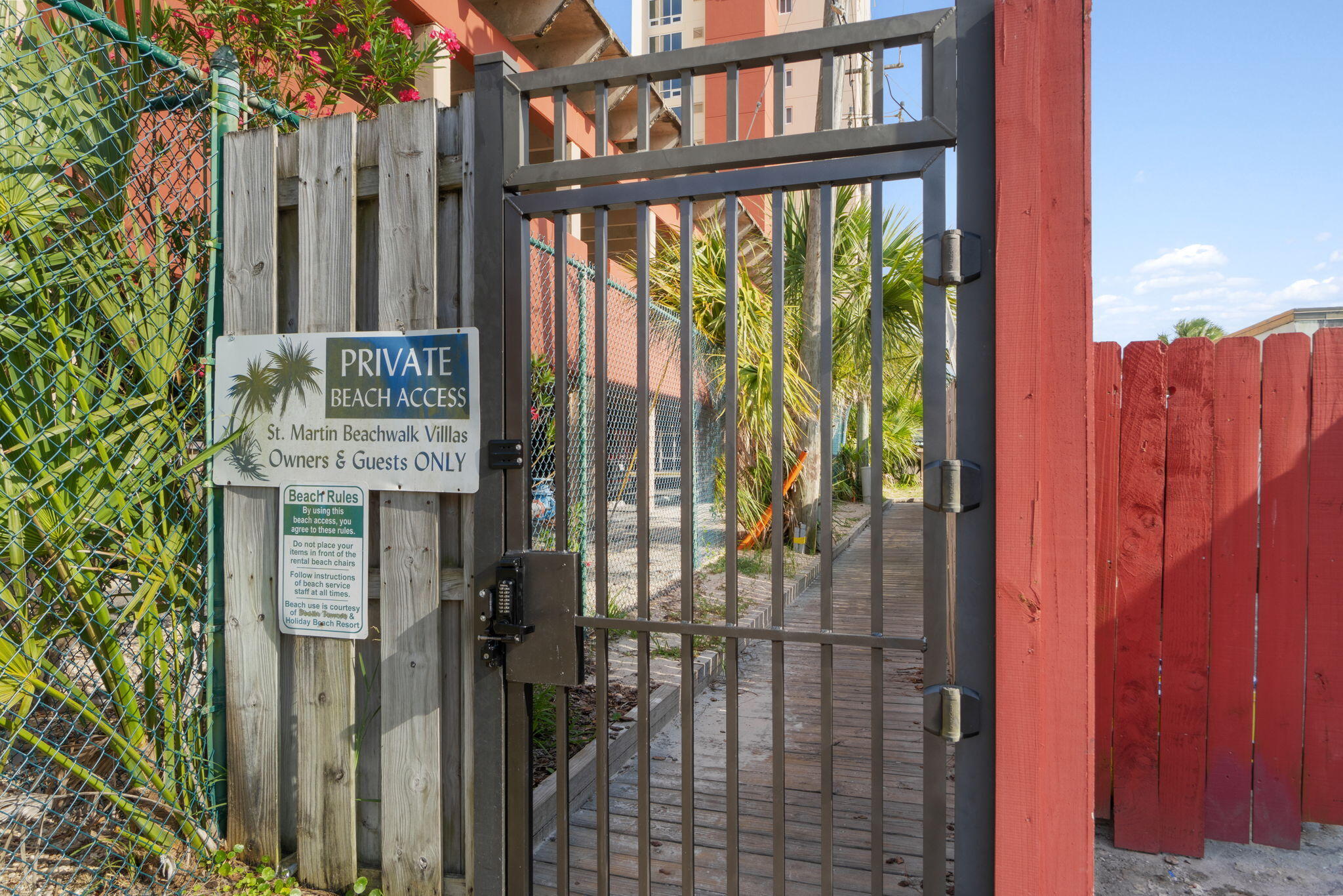 ST MARTIN BEACHWALK VILLAS - Residential