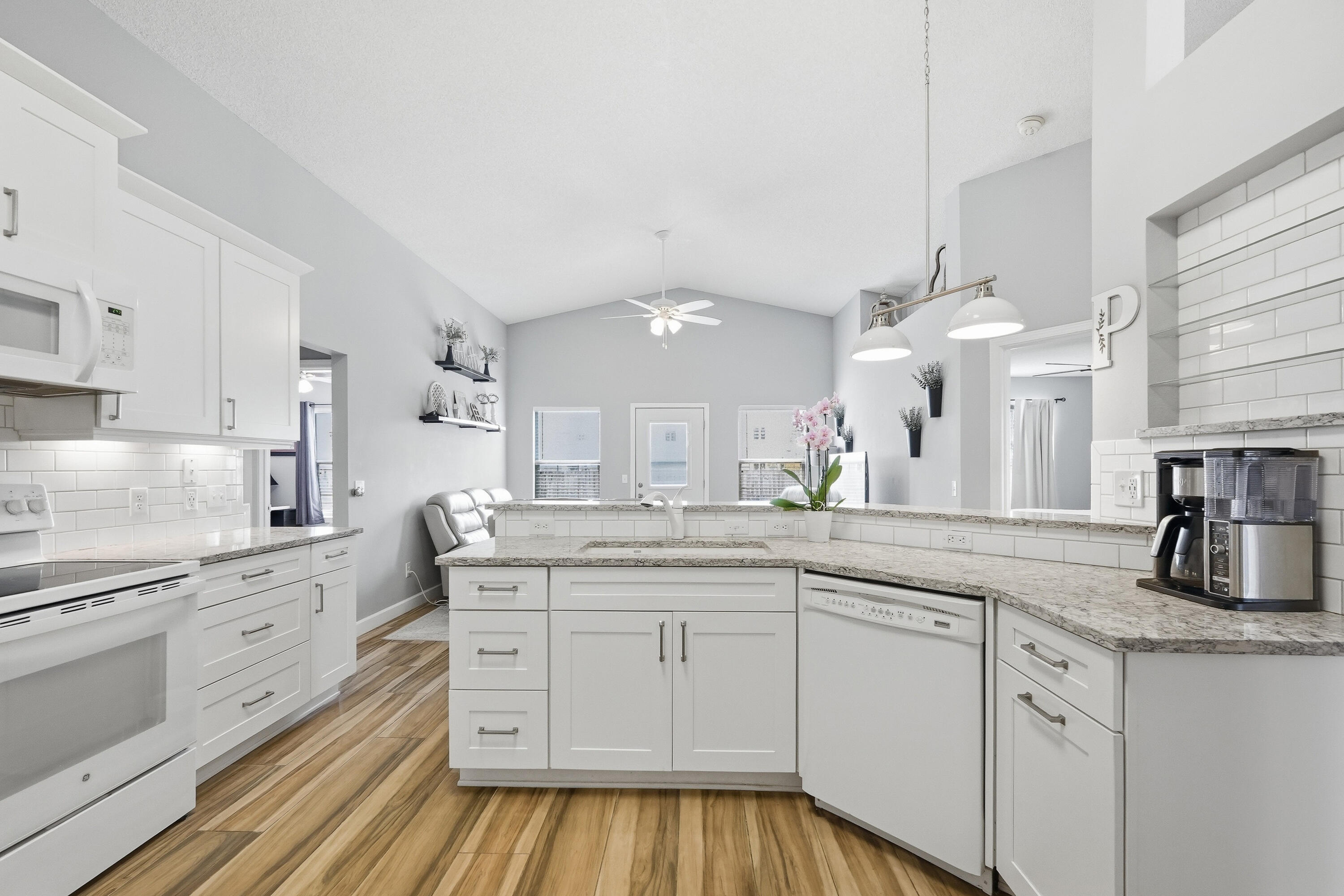 EMERALD VILLAGE S/D - Residential