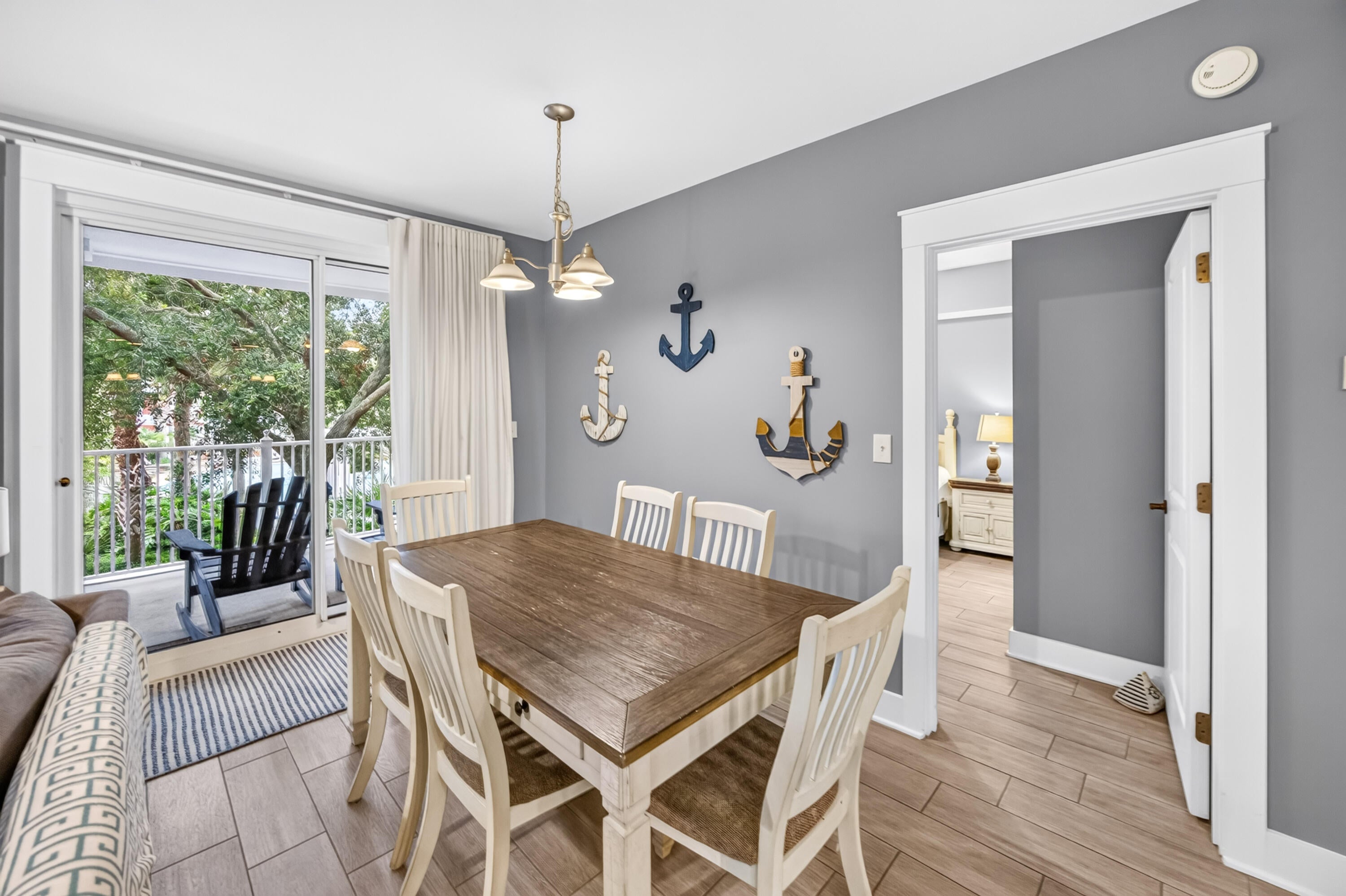 PILOT HOUSE - Residential