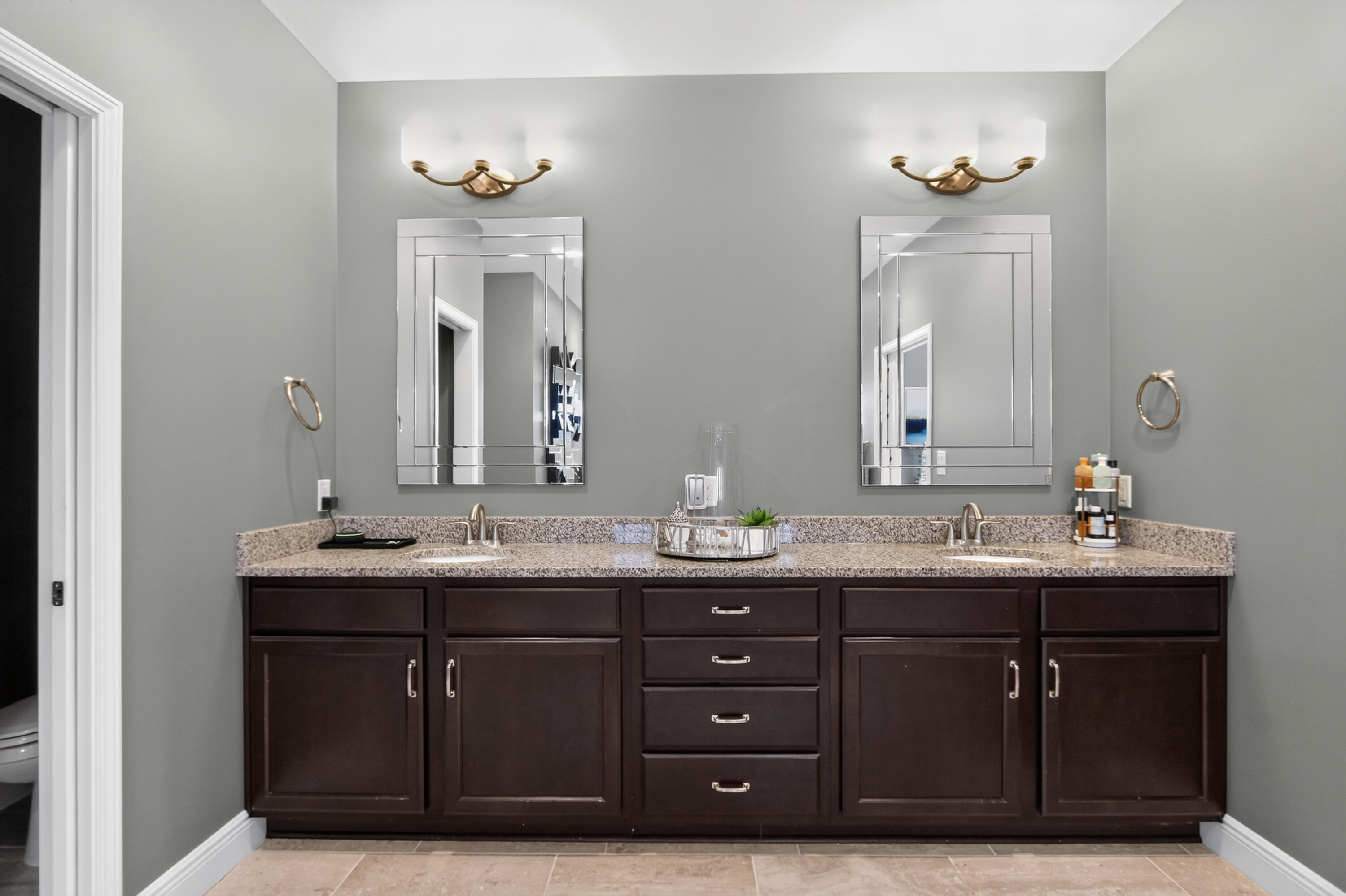 COLONY RIDGE PH II - Residential Lease