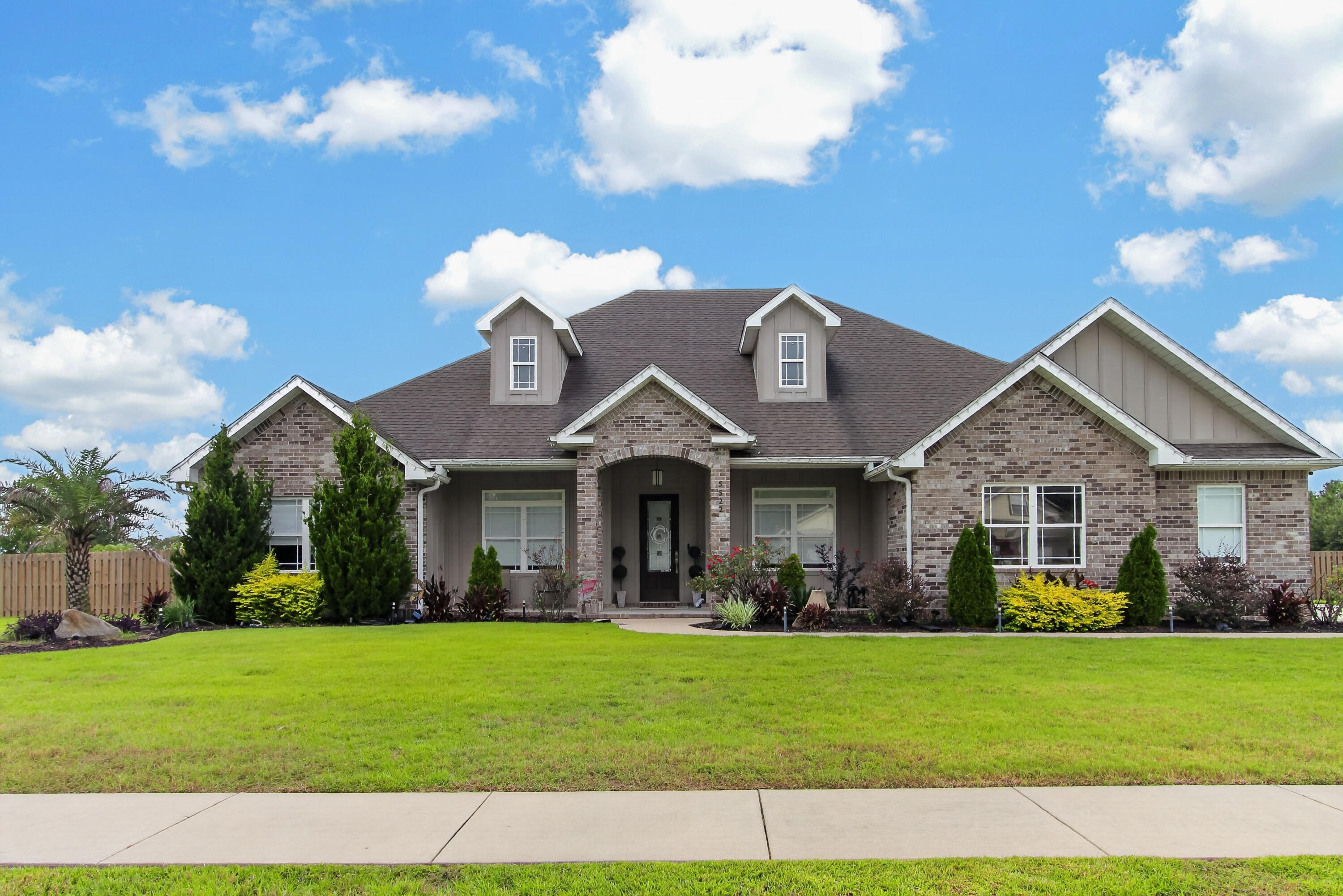 COLONY RIDGE PH II - Residential Lease