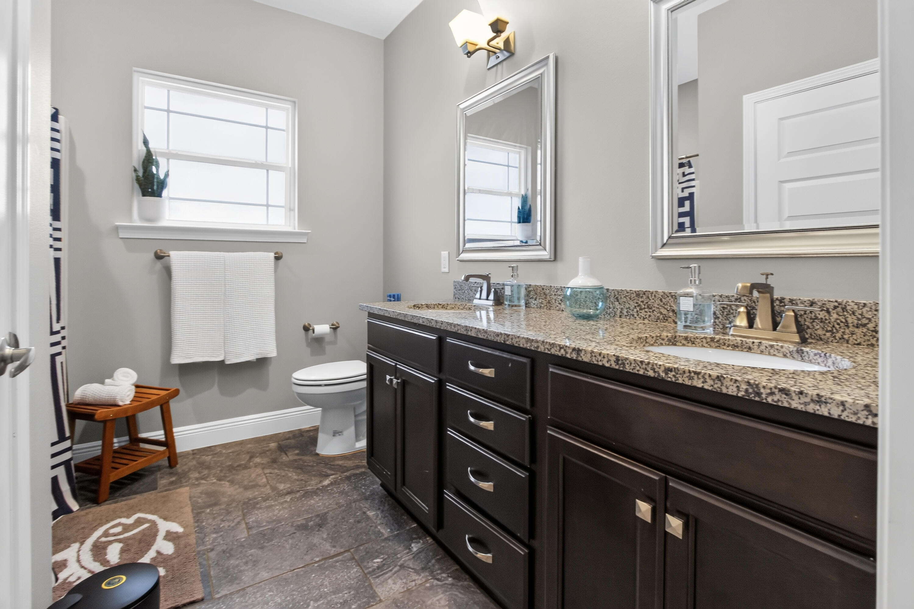 COLONY RIDGE PH II - Residential Lease